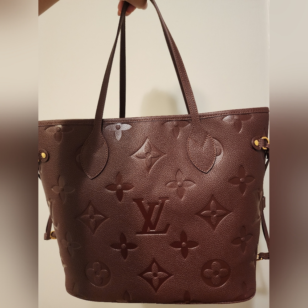LV Neverfull Tote MM